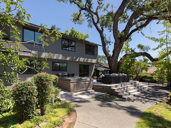 4th image of 2451 Vineyard Road
