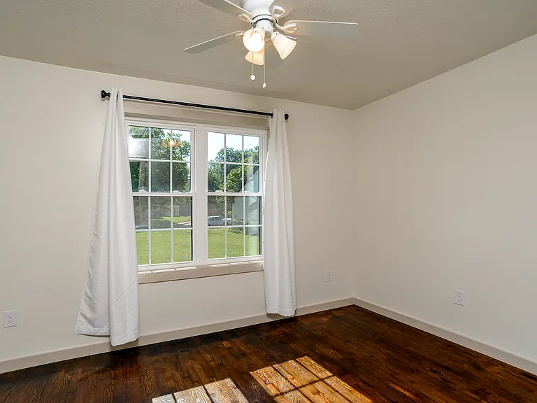 807 W Bennett Dr — Photo 21