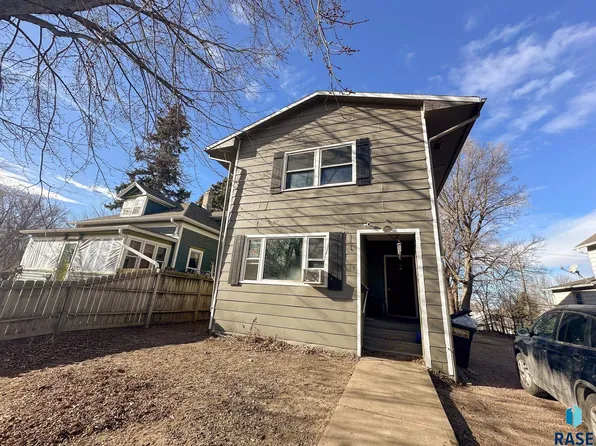 137 S Lake Ave, Sioux Falls, SD 57104