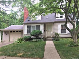 2818 Golfside Ln, Flint, MI 48504