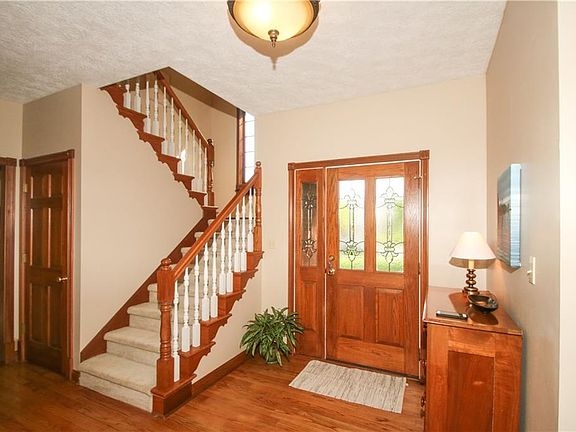4th image of 7267 Lakeside Woods Dr