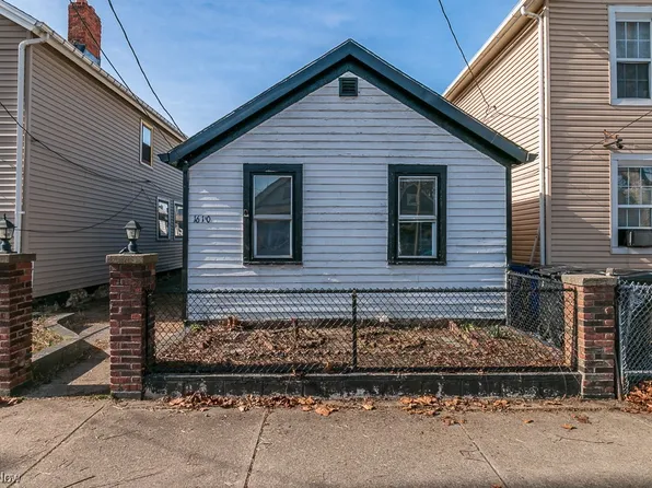 1610 E 34th St, Cleveland, OH 44114