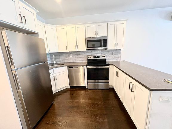 4th image of 946 Flatbush Ave #1