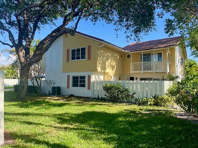 1st image of 234 Seabreeze Cir