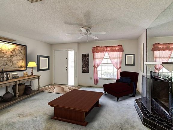 3rd image of 621 N Jefferson Ave #621