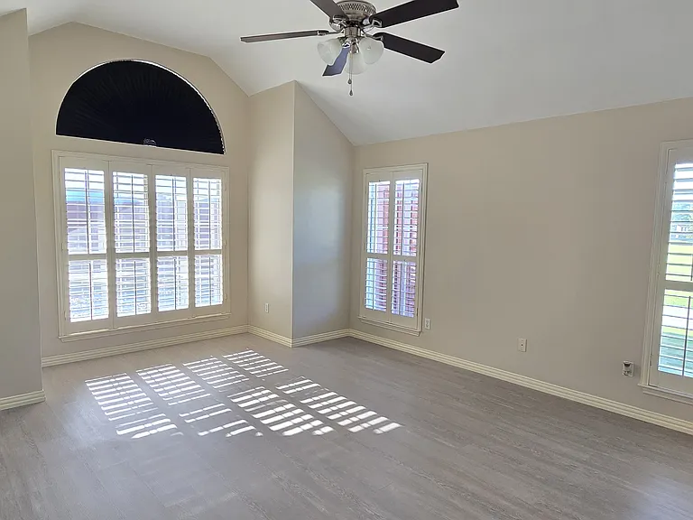 7509 Avalon Dr — Photo 18