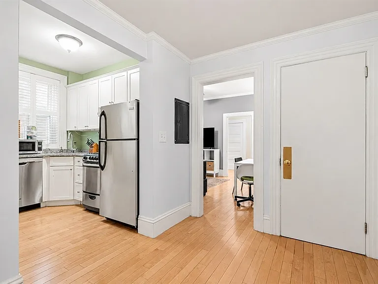 386 Commonwealth Ave #23 — Photo 8