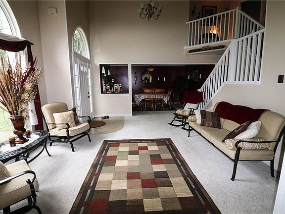 4th image of 2037 Flame Lake Dr