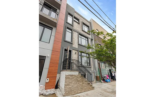 Rented by Douglas Elliman | media 37