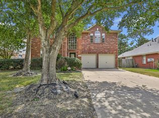 17603 Fairgrove Park Dr, Houston, TX 77095