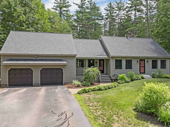 31 Friar Tuck Way, Wolfeboro, NH 03894
