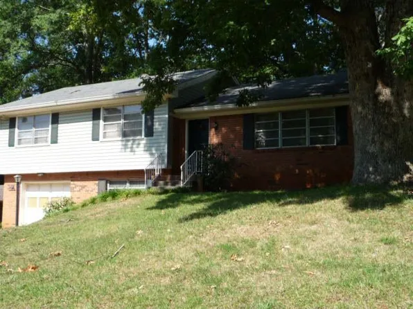 2417 Winshire Dr, Decatur, GA 30035