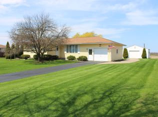 6552 Errick Rd, North Tonawanda, NY 14120