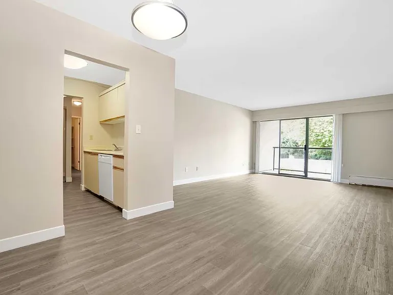 10951 Mortfield Rd — Photo 3