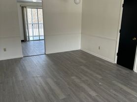 Southern Blvd. Apartments, 5