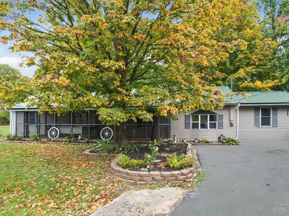 5749 Camp Run Rd, Sardinia, OH 45121