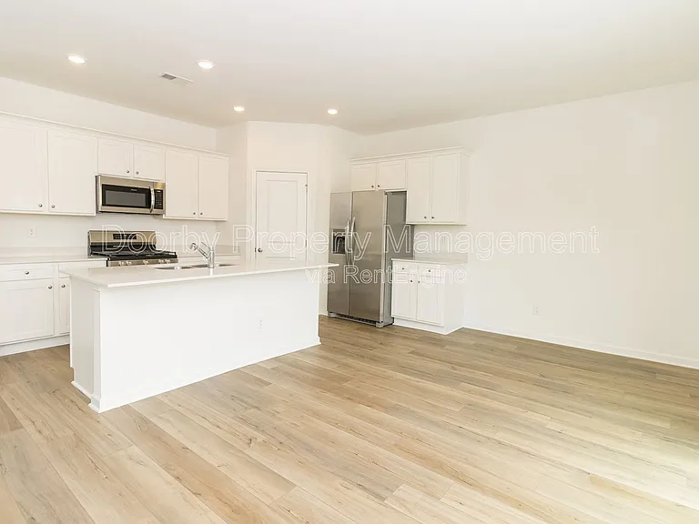 105 Saddlebred Way — Photo 4