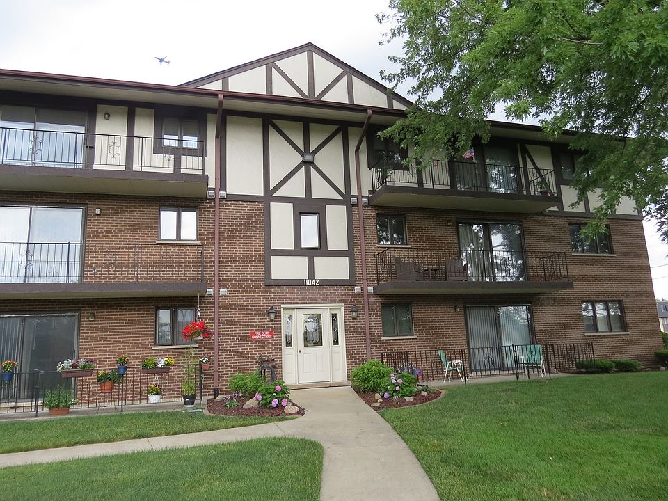 1st image of 11042 S Theresa Cir APT 3A