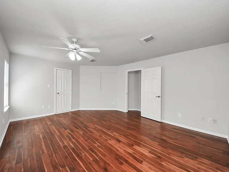 1611 Barton Creek Trl — Photo 35