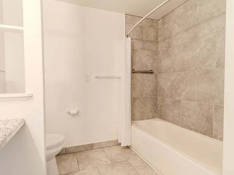 474 Fox Hills Dr N #2 — Photo 11