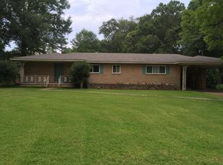 42 1st East St, Sumrall, MS 39482