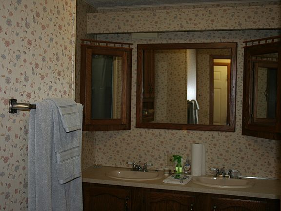5th image of 1061 Blue Brook Ln