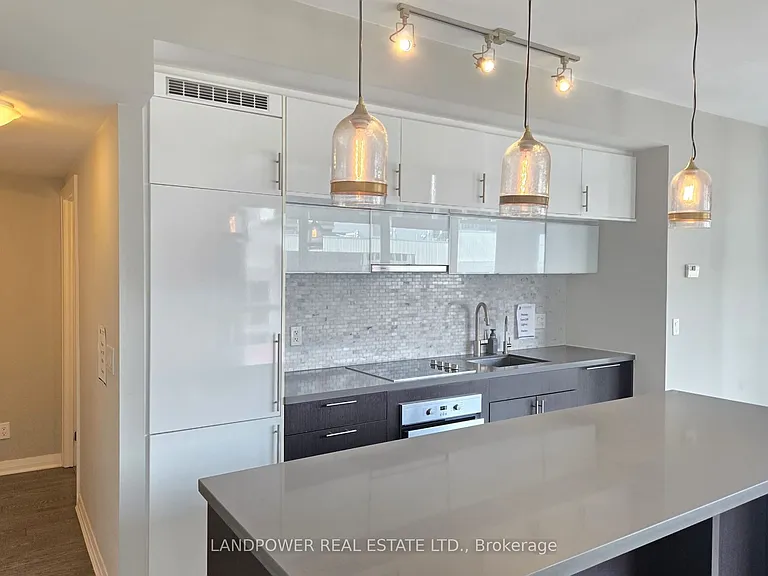 8 Mercer St #1405 — Photo 2