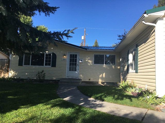 1st image of 1530 Merrett Dr