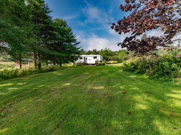 12 Porter Street, Searsport, ME 04974