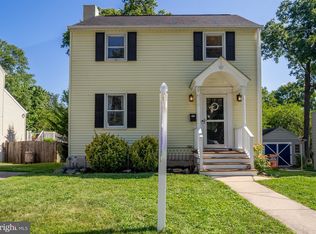 417 Locust Dr, Catonsville, MD 21228