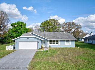 3800 Monza Dr, Sebring, FL 33872