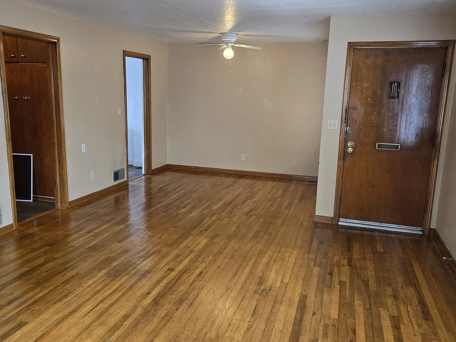 1 bed, 725 sqft, $650 — Photo 4