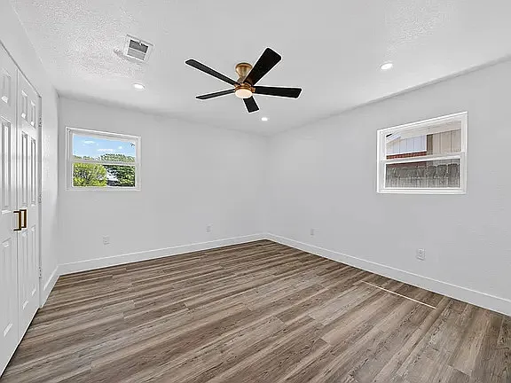 2503 Lynn Dr — Photo 9