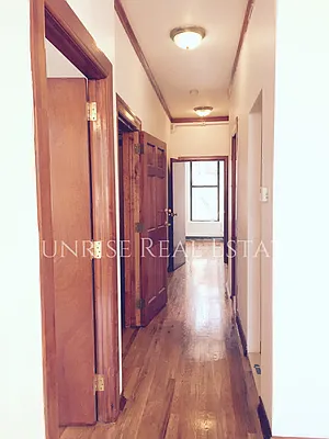 Rented by Sunrise Real Estate | media 37