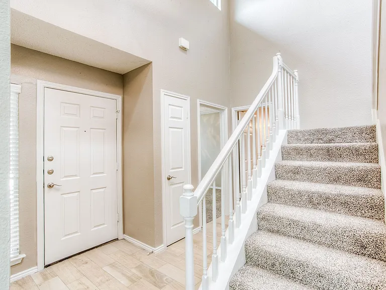 The Quorum at Trophy Club Townhomes — Photo 18