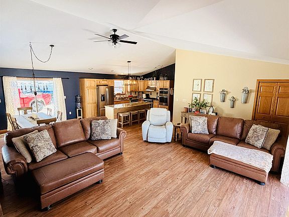 5th image of 1110 Co Rd