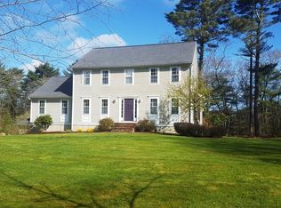 17 Christine Dr, Dartmouth, MA 02747