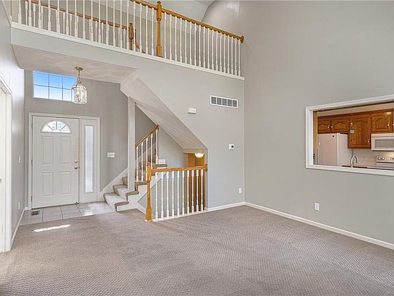 5th image of 725 Redbud Dr
