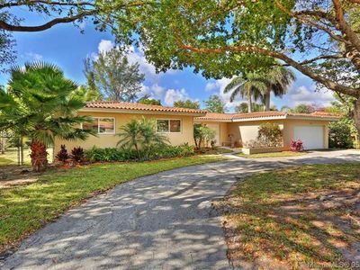 6151 Twin Lake Dr, South Miami, FL, 33143