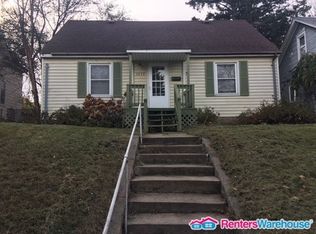 1572 7th St E, Saint Paul, MN 55106