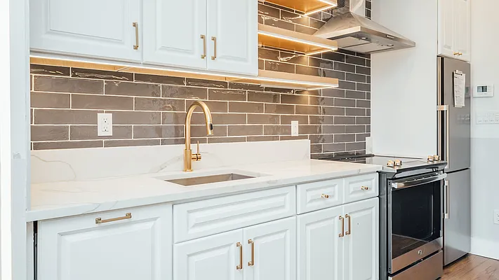 Rented by Nooklyn NYC LLC | media 27