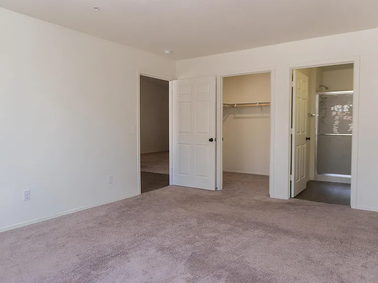 7352 E 38th St — Photo 20