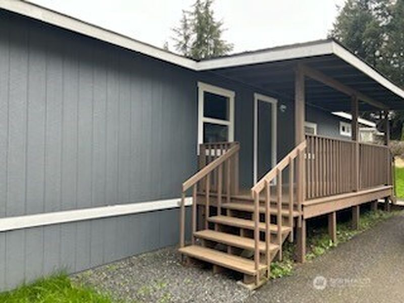 3rd image of 175 NE Camelot Drive #175