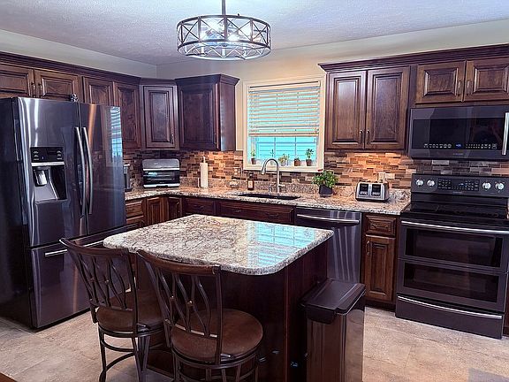 5th image of 10417 N Schopp Ln