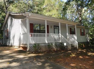 3756 Tanners Mill Cir, Gainesville, GA 30507