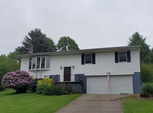 224 Blairs Rdg, Moundsville, WV 26041
