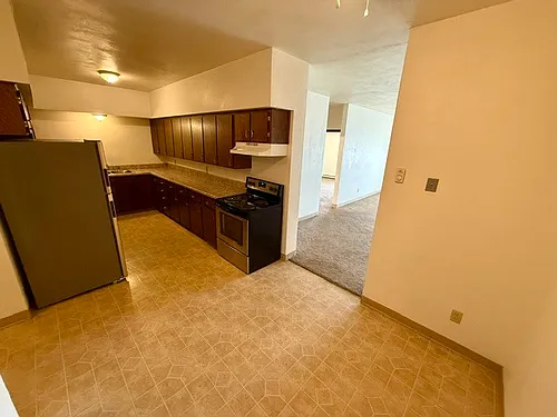 225 W Lincoln Ave Photo 1