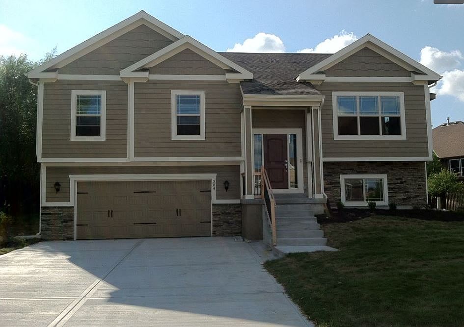 304 Eagle Glen Dr, Raymore, MO 64083 Zillow