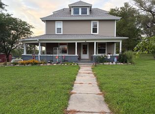 904 W Nebraska St, Dunbar, NE 68346