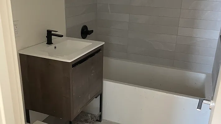 Rented by Nooklyn NYC LLC | media 39